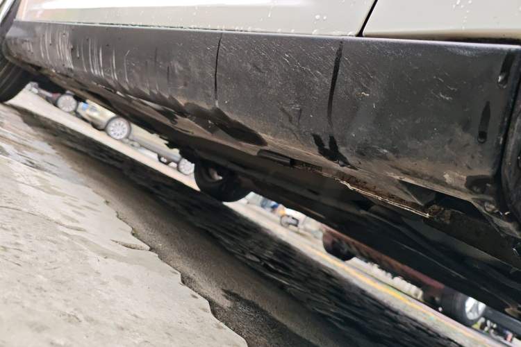 Used Ford Focus 2018 Sedan Classic 1.6L Automatic Trendy SmartDrive Edition Right Side Sill