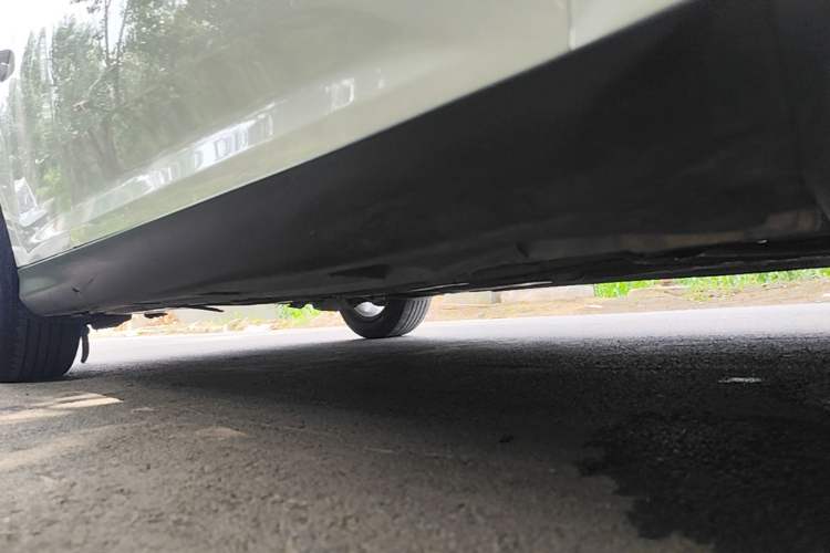 Used Ford Focus 2018 Sedan Classic 1.6L Manual Comfort Plus SmartDrive Edition Right Side Sill