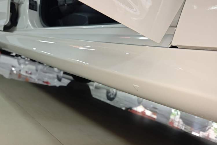 Used Ford Focus 2018 Hatchback Classic 1.6L Automatic Comfort Plus SmartDrive Edition Right Side Sill