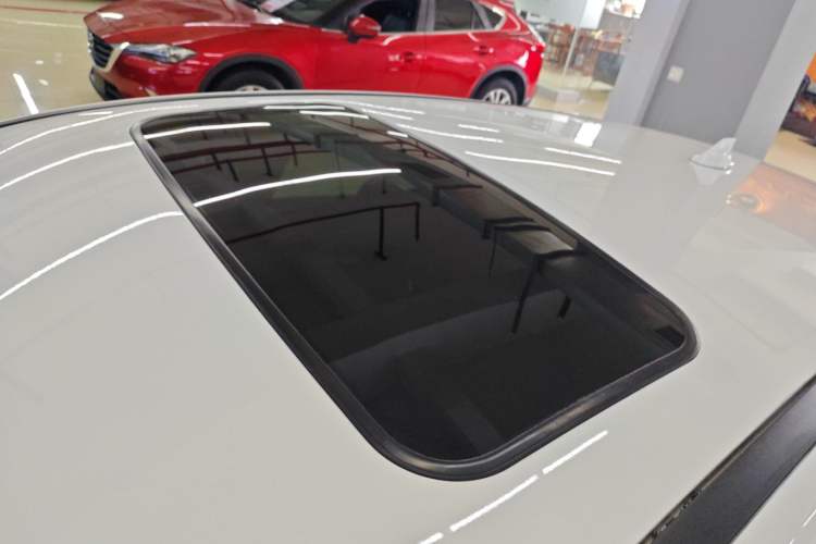Used Ford Focus 2018 Hatchback Classic 1.6L Automatic Trendy SmartDrive Edition Roof