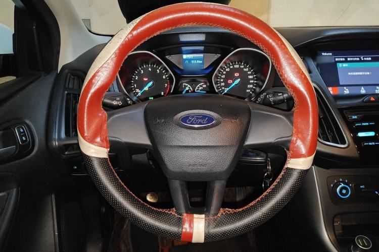 Used Ford Focus 2018 Hatchback Classic 1.6L Automatic Comfort Plus SmartDrive Edition Steering Wheel