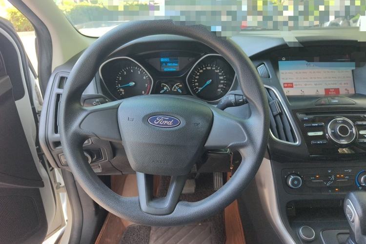 Used Ford Focus 2018 Hatchback Classic 1.6L Automatic Comfort Plus SmartDrive Edition Steering Wheel
