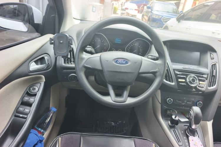 Used Ford Focus 2018 Sedan Classic 1.6L Automatic Comfort Plus Smart Drive Version Steering Wheel