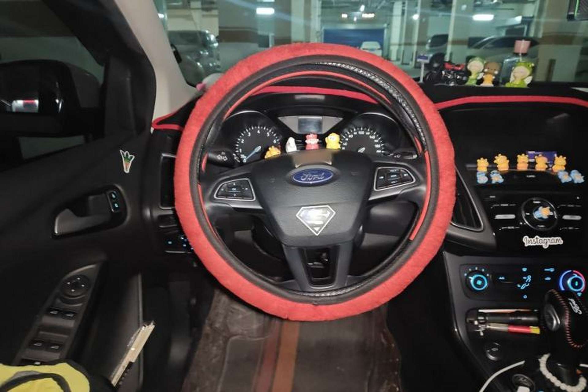 Used Ford Focus 2018 Hatchback Classic 1.6L Automatic Trendy SmartDrive Edition Steering Wheel