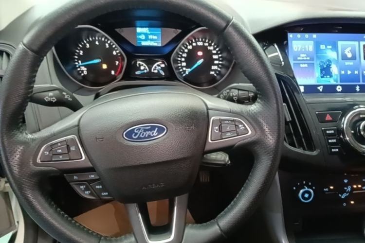 Used Ford Focus 2018 Hatchback Classic 1.6L Automatic Comfort Plus SmartDrive Edition Steering Wheel