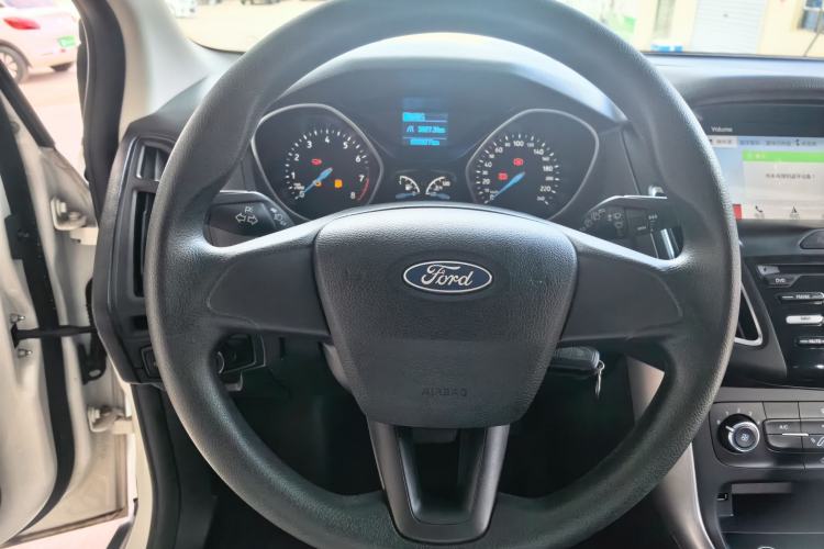 Used Ford Focus 2018 Hatchback Classic 1.6L Automatic Comfort Plus SmartDrive Edition Steering Wheel