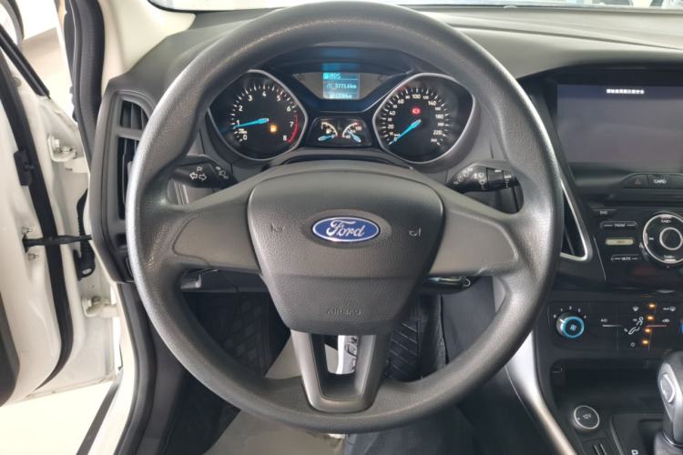 Used Ford Focus 2018 Hatchback Classic 1.6L Automatic Comfort Plus SmartDrive Edition Steering Wheel