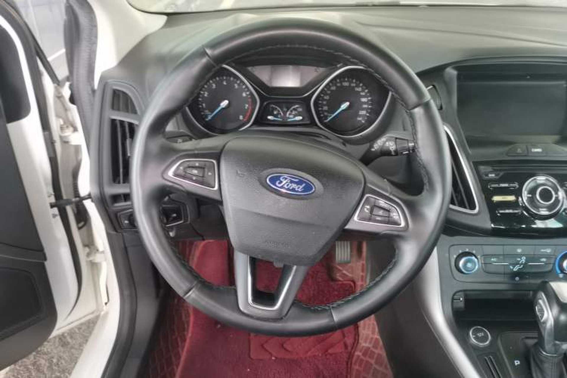 Used Ford Focus 2018 Hatchback Classic 1.6L Automatic Comfort Plus SmartDrive Edition Steering Wheel