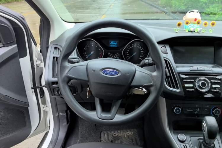Used Ford Focus 2018 Hatchback Classic 1.6L Automatic Comfort Plus SmartDrive Edition Steering Wheel