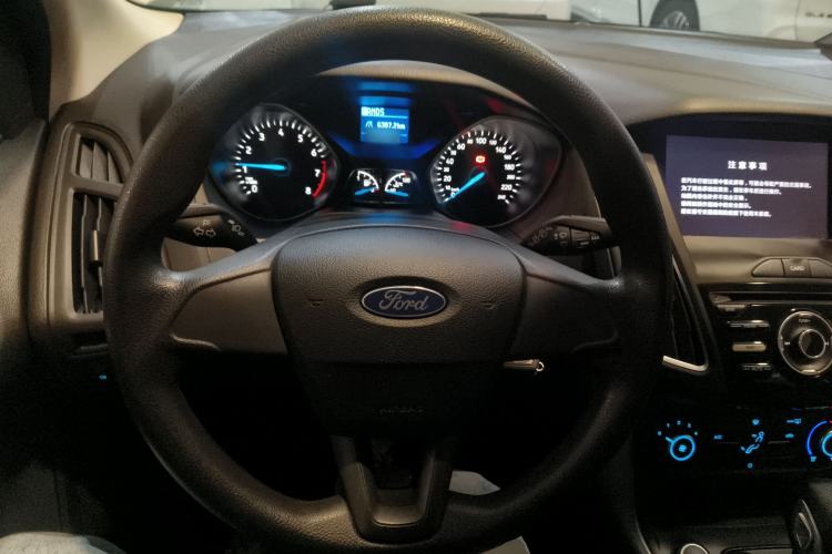 Used Ford Focus 2018 Hatchback Classic 1.6L Automatic Comfort Plus SmartDrive Edition Steering Wheel