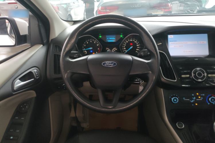 Used Ford Focus 2018 Sedan Classic 1.6L Manual Comfort Plus SmartDrive Edition Steering Wheel