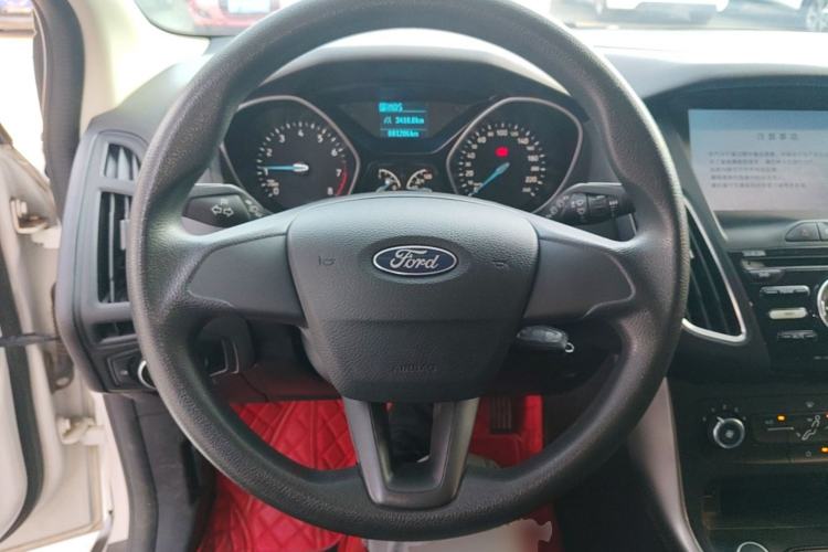 Used Ford Focus 2018 Hatchback Classic 1.6L Automatic Comfort Plus SmartDrive Edition Steering Wheel