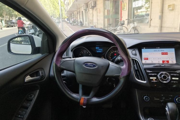 Used Ford Focus 2018 Hatchback Classic 1.6L Automatic Comfort Plus SmartDrive Edition Steering Wheel