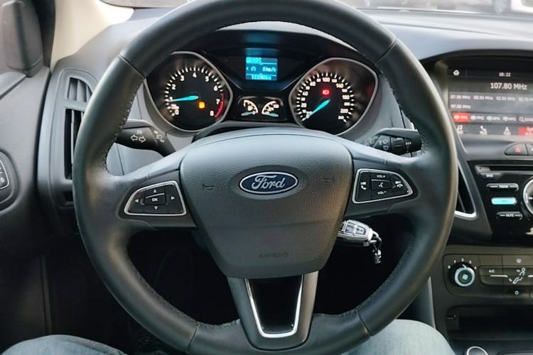 Used Ford Focus 2018 Hatchback Classic 1.6L Automatic Comfort Plus SmartDrive Edition Steering Wheel