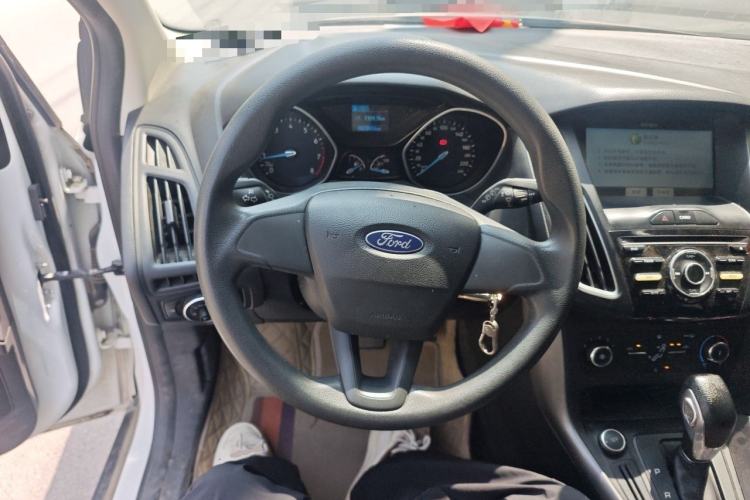 Used Ford Focus 2018 Hatchback Classic 1.6L Automatic Comfort Plus SmartDrive Edition Steering Wheel