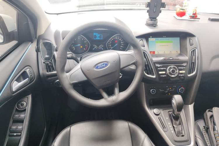 Used Ford Focus 2018 Hatchback Classic 1.6L Automatic Comfort Plus SmartDrive Edition Steering Wheel