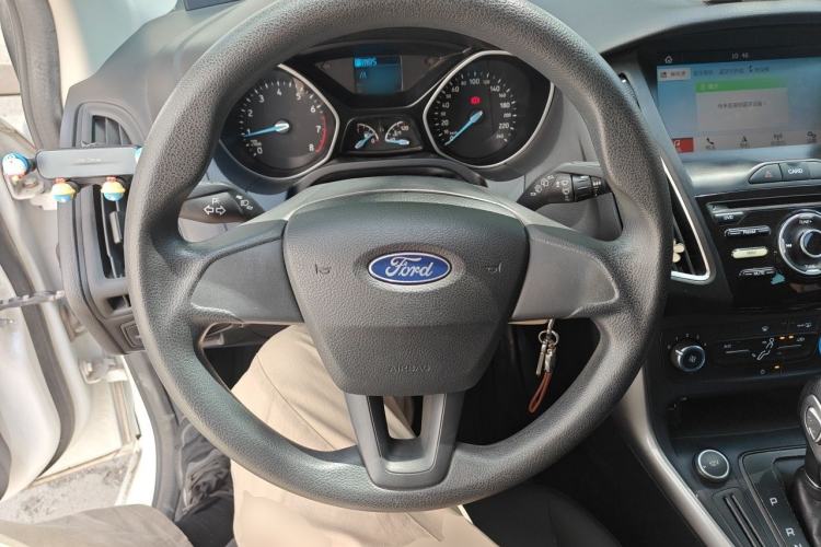 Used Ford Focus 2018 Hatchback Classic 1.6L Automatic Comfort Plus SmartDrive Edition Steering Wheel
