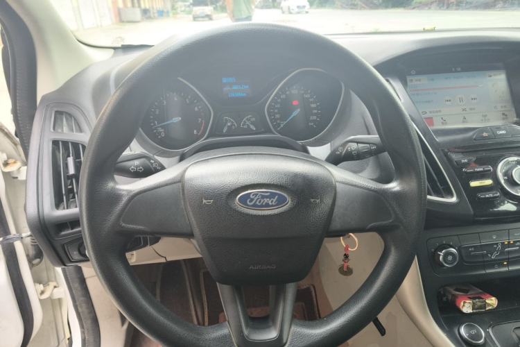 Used Ford Focus 2018 Sedan Classic 1.6L Automatic Comfort Plus Smart Drive Version Steering Wheel