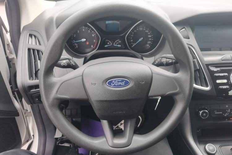 Used Ford Focus 2018 Hatchback Classic 1.6L Automatic Comfort Plus SmartDrive Edition Steering Wheel