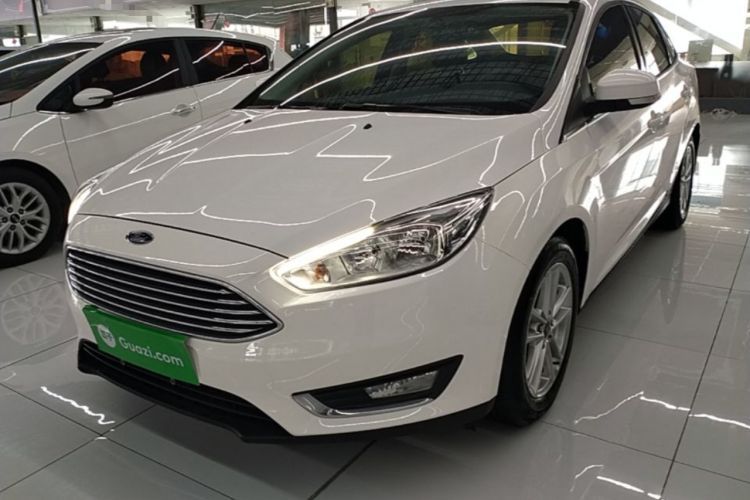 Used Ford Focus 2018 Sedan Classic EcoBoost 180 Automatic Elite Model Guazi used car, China used car export, Used car for sale, Used cars, Cheapest cars for sale