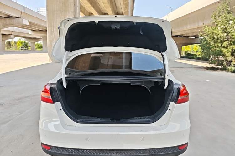 Used Ford Focus 2018 Sedan Classic EcoBoost 180 Automatic Elite Model Trunk