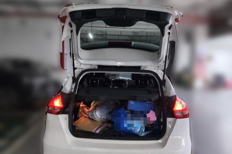 Used Ford Focus 2018 Hatchback Classic 1.6L Automatic Trendy SmartDrive Edition Trunk