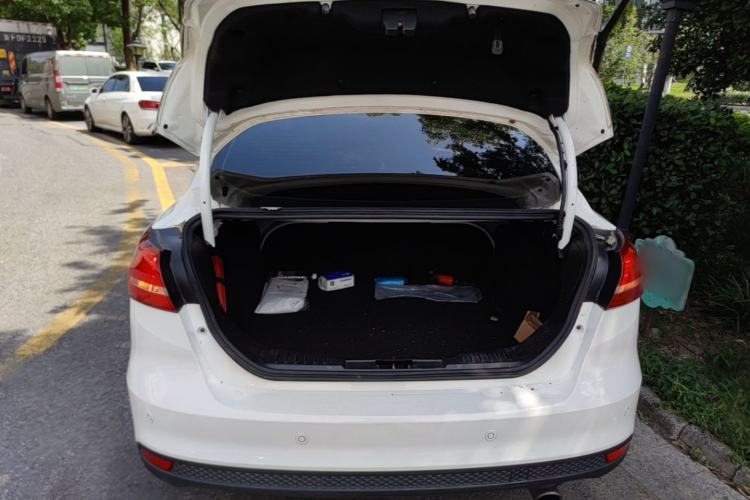 Used Ford Focus 2018 Sedan Classic EcoBoost 180 Automatic Elite Model Trunk
