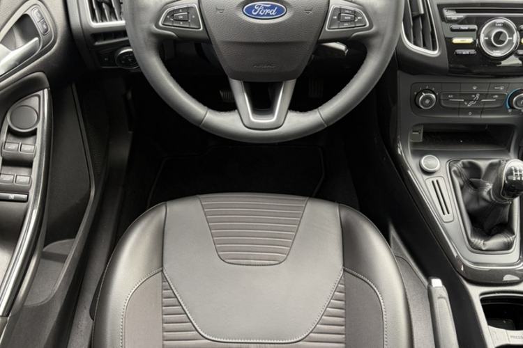 Used Ford Focus 2018 Hatchback Classic 1.6L Manual Fashion Edition SmartDrive Version Trunk