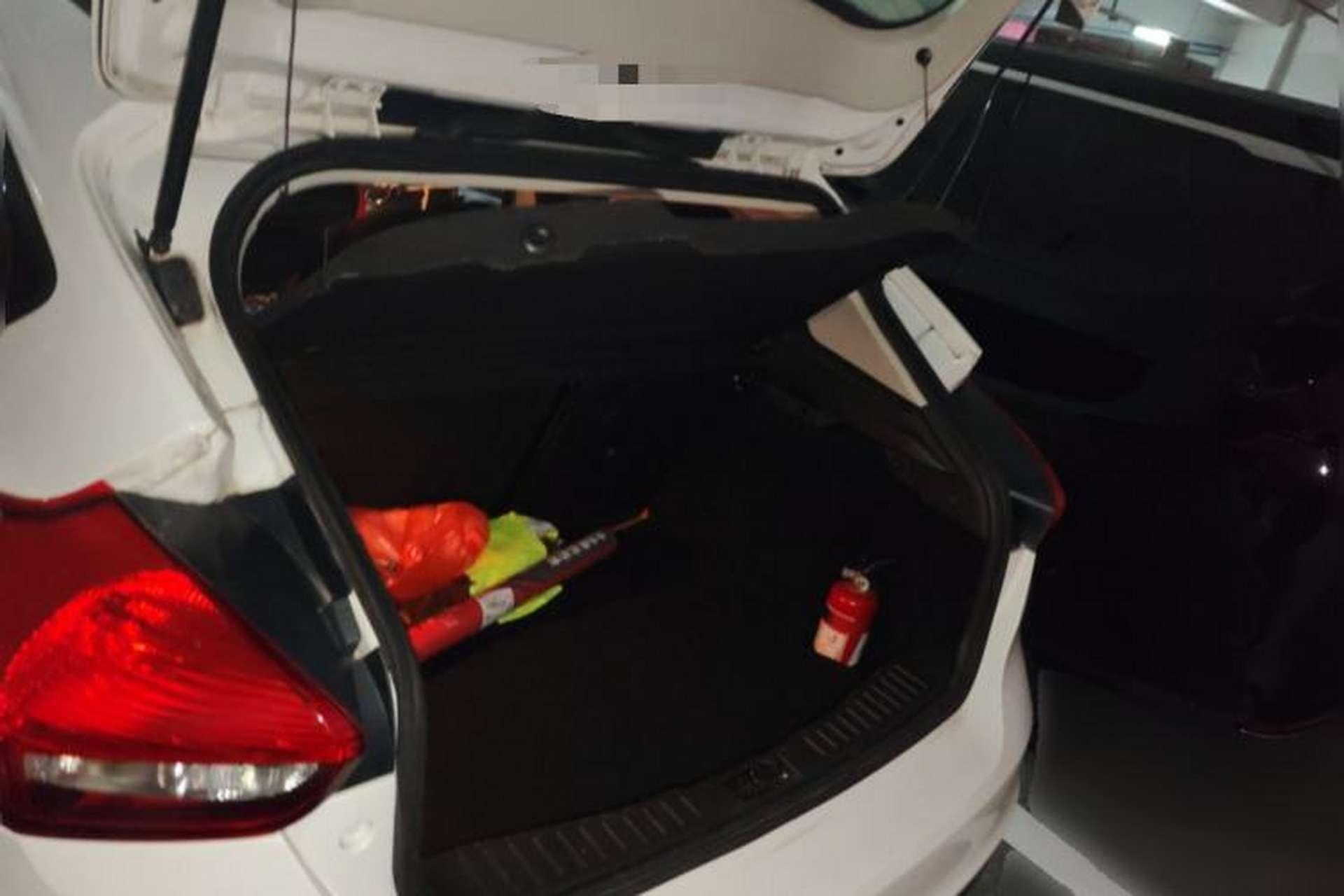 Used Ford Focus 2018 Hatchback Classic 1.6L Automatic Comfort Plus SmartDrive Edition Trunk