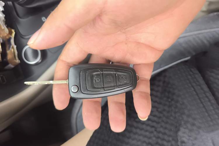 Used Ford Focus 2018 Sedan Classic 1.6L Automatic Comfort Plus Smart Drive Version Vehicle Key