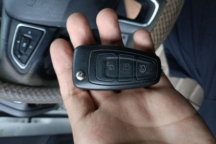 Used Ford Focus 2018 Hatchback Classic 1.6L Automatic Trendy SmartDrive Edition Vehicle Key
