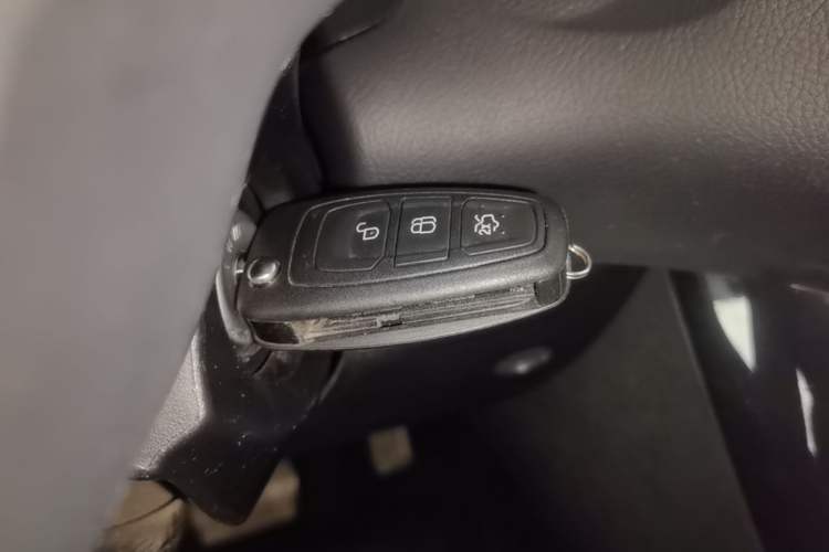 Used Ford Focus 2018 Sedan Classic 1.6L Automatic Trendy SmartDrive Edition Vehicle Key