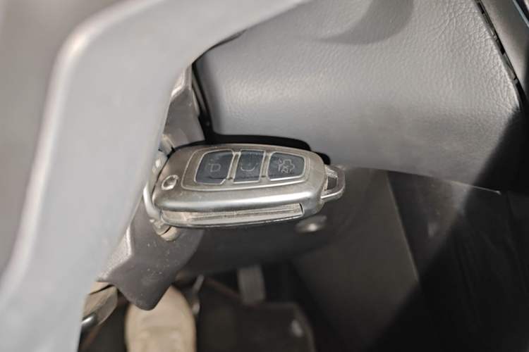 Used Ford Focus 2018 Sedan Classic 1.6L Automatic Trendy SmartDrive Edition Vehicle Key