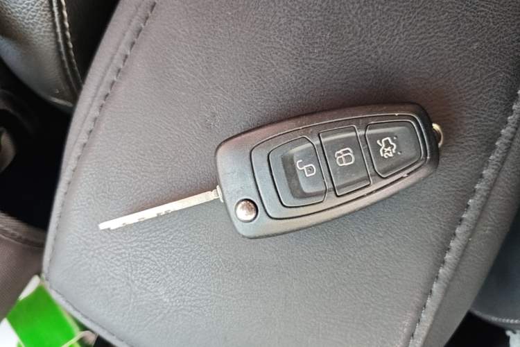 Used Ford Focus 2018 Sedan Classic EcoBoost 180 Automatic Elite Model Vehicle Key