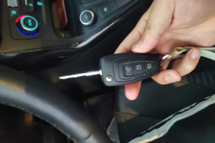 Used Ford Focus 2018 Two-Door Classic EcoBoost 125 Automatic Supercharged Style SmartDrive Edition Vehicle Key