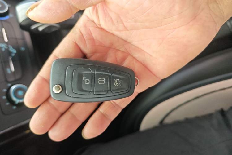 Used Ford Focus 2018 Hatchback Classic 1.6L Automatic Trendy SmartDrive Edition Vehicle Key