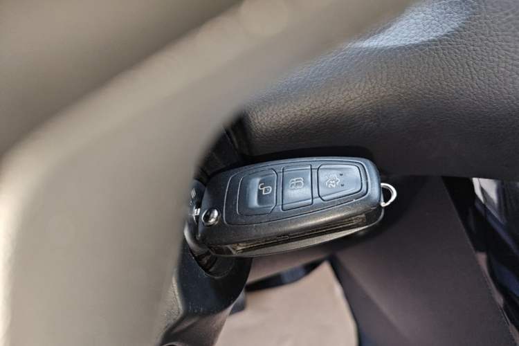 Used Ford Focus 2018 Hatchback Classic EcoBoost 180 Automatic Elite Model Vehicle Key