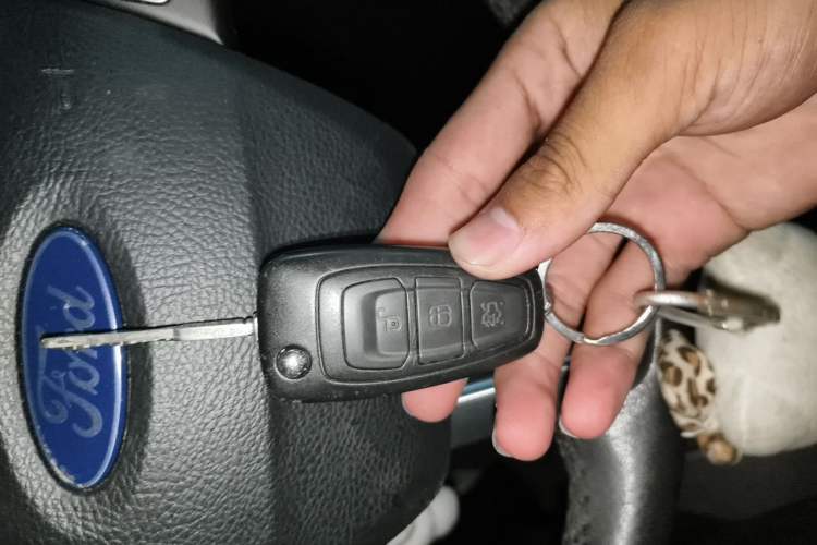 Used Ford Focus 2018 Hatchback Classic 1.6L Automatic Trendy SmartDrive Edition Vehicle Key