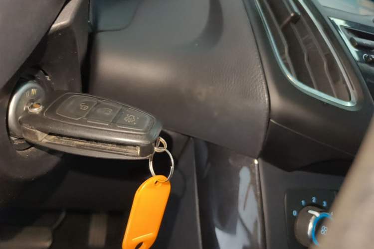 Used Ford Focus 2018 Hatchback Classic 1.6L Automatic Trendy SmartDrive Edition Vehicle Key