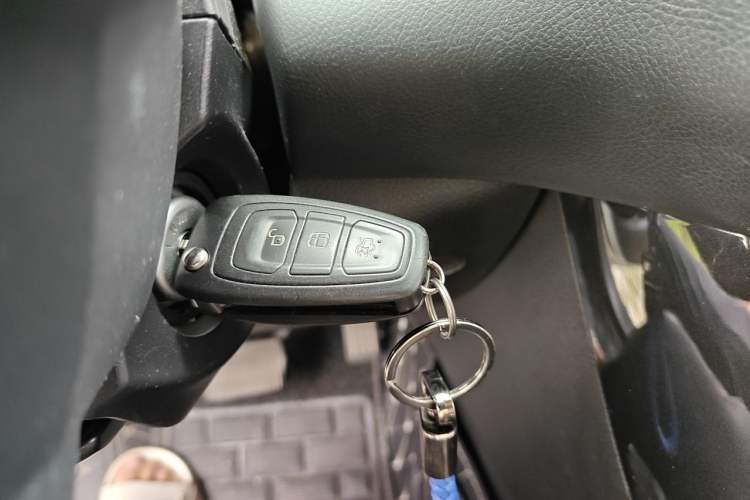 Used Ford Focus 2018 Sedan Classic 1.6L Automatic Trendy SmartDrive Edition Vehicle Key