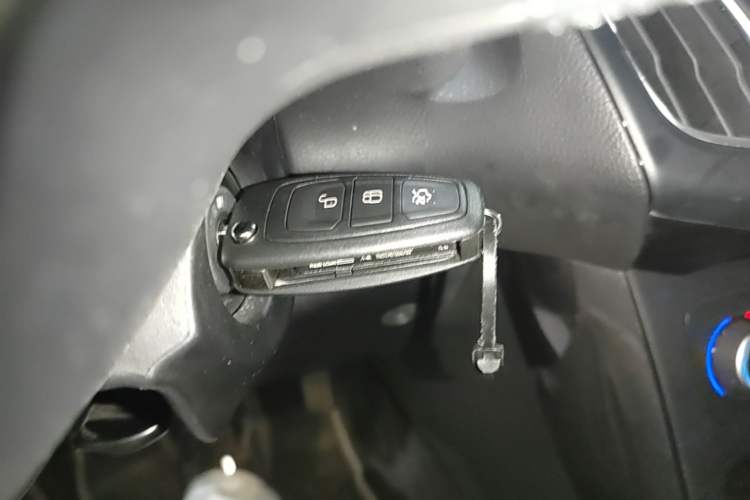 Used Ford Focus 2018 Hatchback Classic EcoBoost 180 Automatic Elite Model Vehicle Key