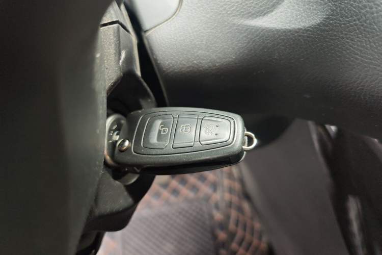 Used Ford Focus 2018 Hatchback Classic 1.6L Automatic Trendy SmartDrive Edition Vehicle Key
