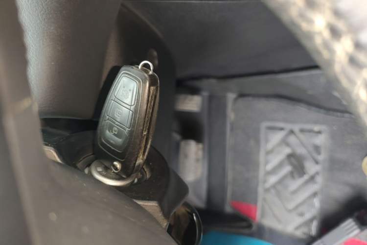 Used Ford Focus 2018 Sedan Classic EcoBoost 180 Automatic Elite Model Vehicle Key