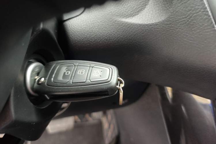 Used Ford Focus 2018 Hatchback Classic EcoBoost 180 Automatic Elite Model Vehicle Key