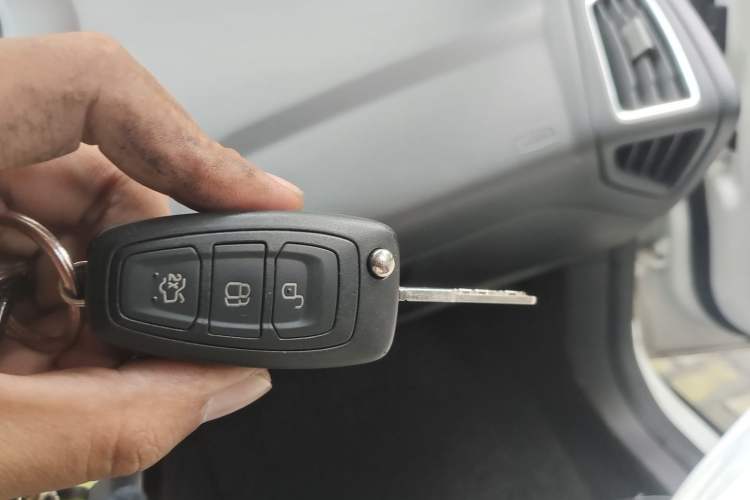 Used Ford Focus 2018 Hatchback Classic 1.6L Automatic Trendy SmartDrive Edition Vehicle Key