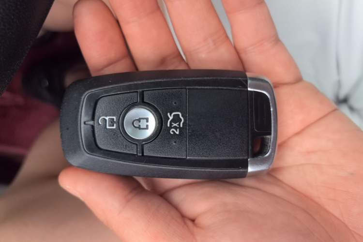 Used Ford Focus 2018 Hatchback Classic EcoBoost 180 Automatic Elite Model Vehicle Key