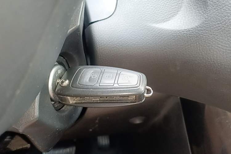 Used Ford Focus 2018 Hatchback Classic 1.6L Automatic Trendy SmartDrive Edition Vehicle Key