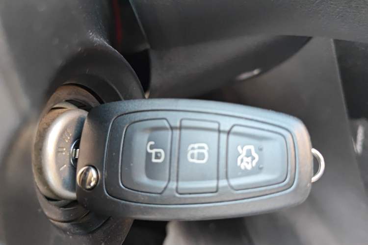 Used Ford Focus 2018 Sedan Classic 1.6L Automatic Trendy SmartDrive Edition Vehicle Key