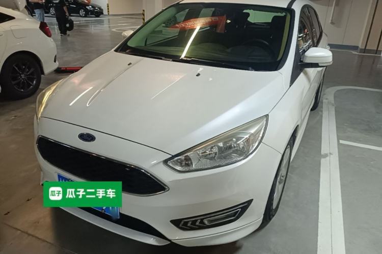 Used Ford Focus 2018 Hatchback Classic 1.6L Automatic Comfort Plus SmartDrive Edition Guazi used car, China used car export, Used car for sale, Used cars, Cheapest cars for sale