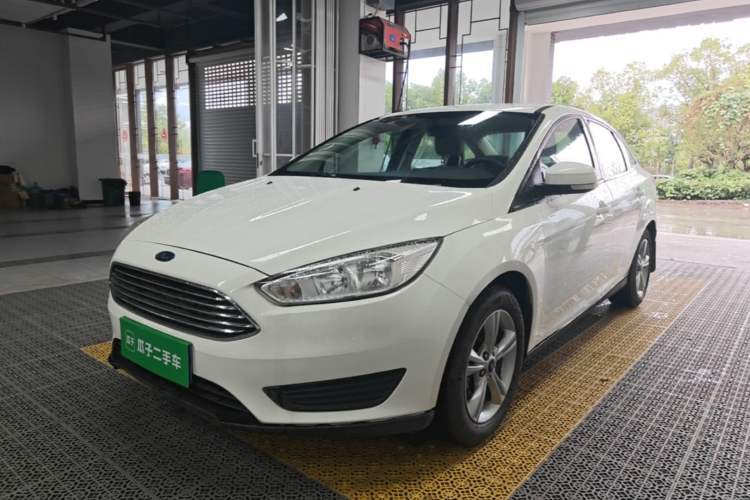 Używany Ford Focus 2018 Sedan Classic 1.6L Automatic Comfort Plus Smart Drive Version Guazi used car, China used car export, Used car for sale, Used cars, Cheapest cars for sale